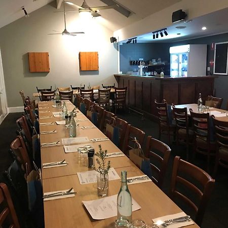 Caledonian Inn Роб Екстер'єр фото