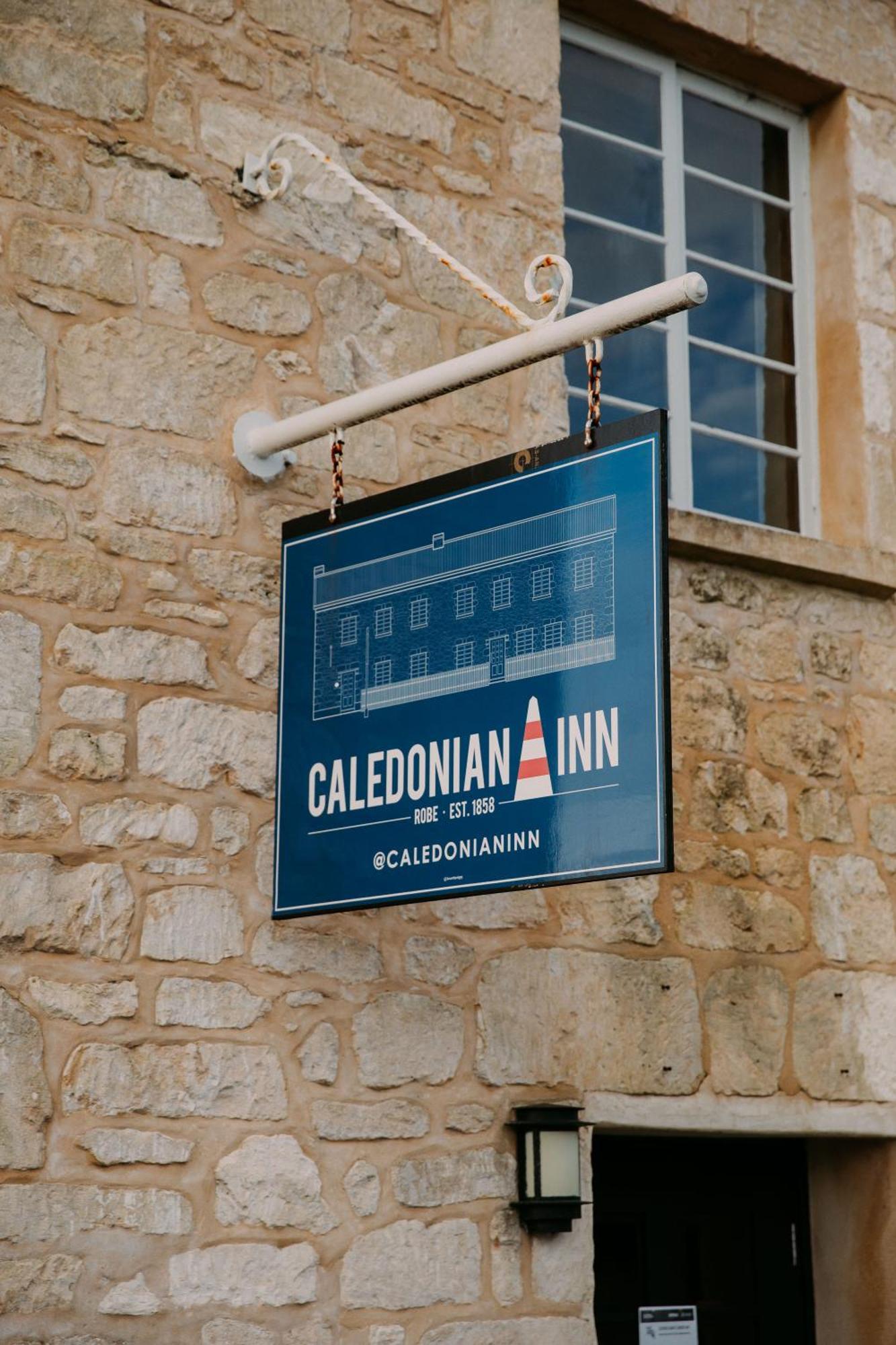 Caledonian Inn Роб Екстер'єр фото