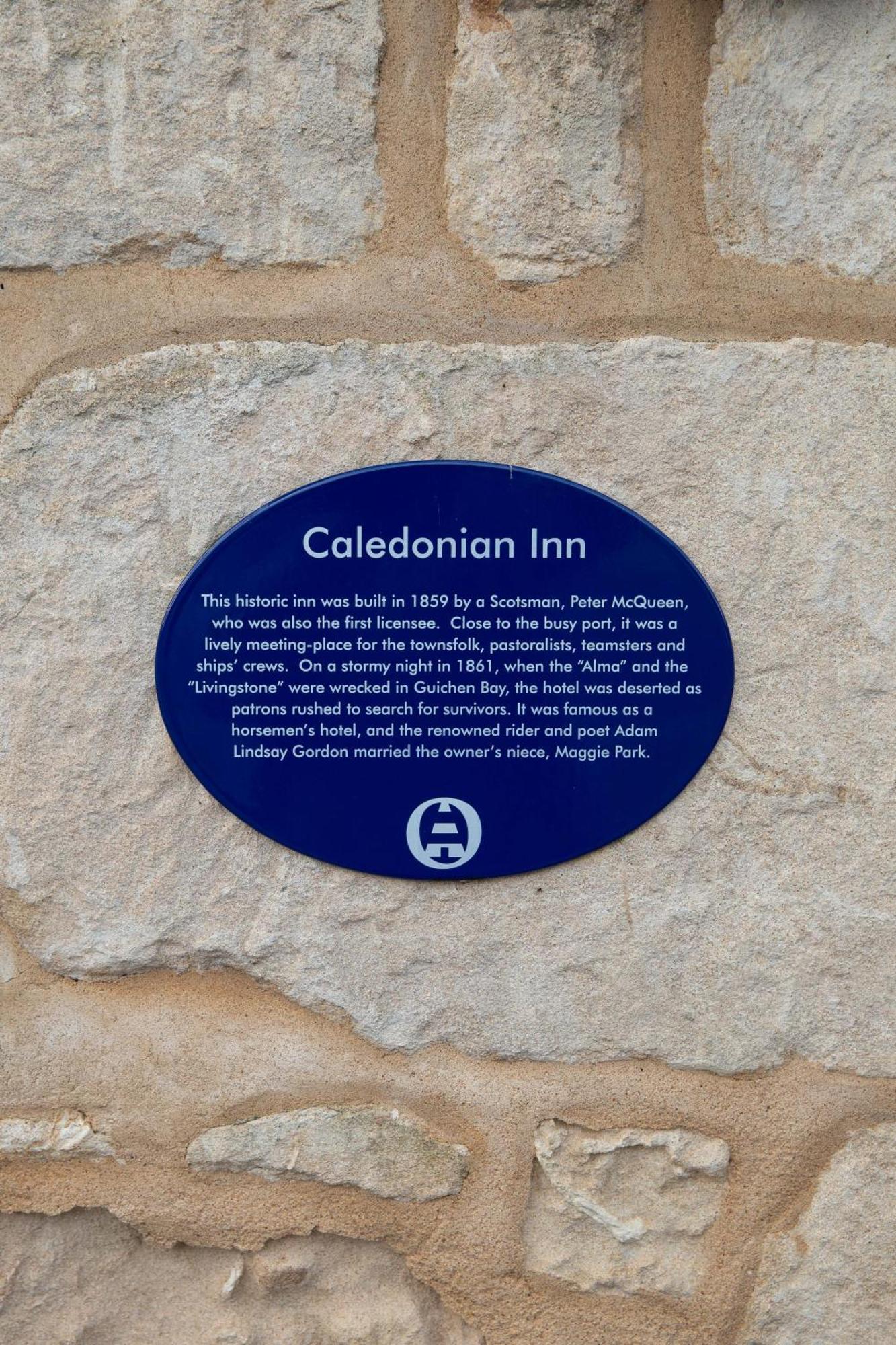 Caledonian Inn Роб Екстер'єр фото