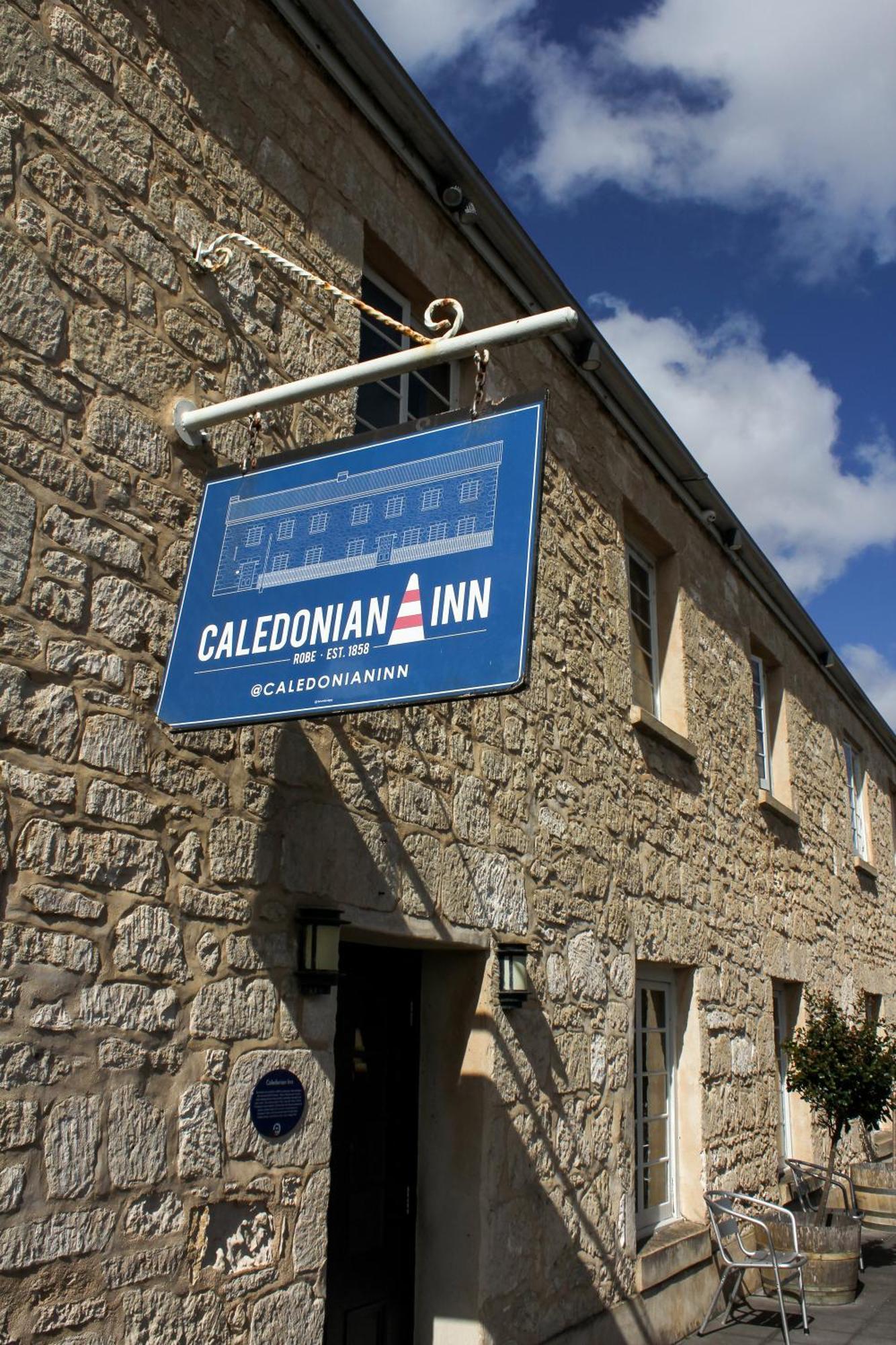 Caledonian Inn Роб Екстер'єр фото