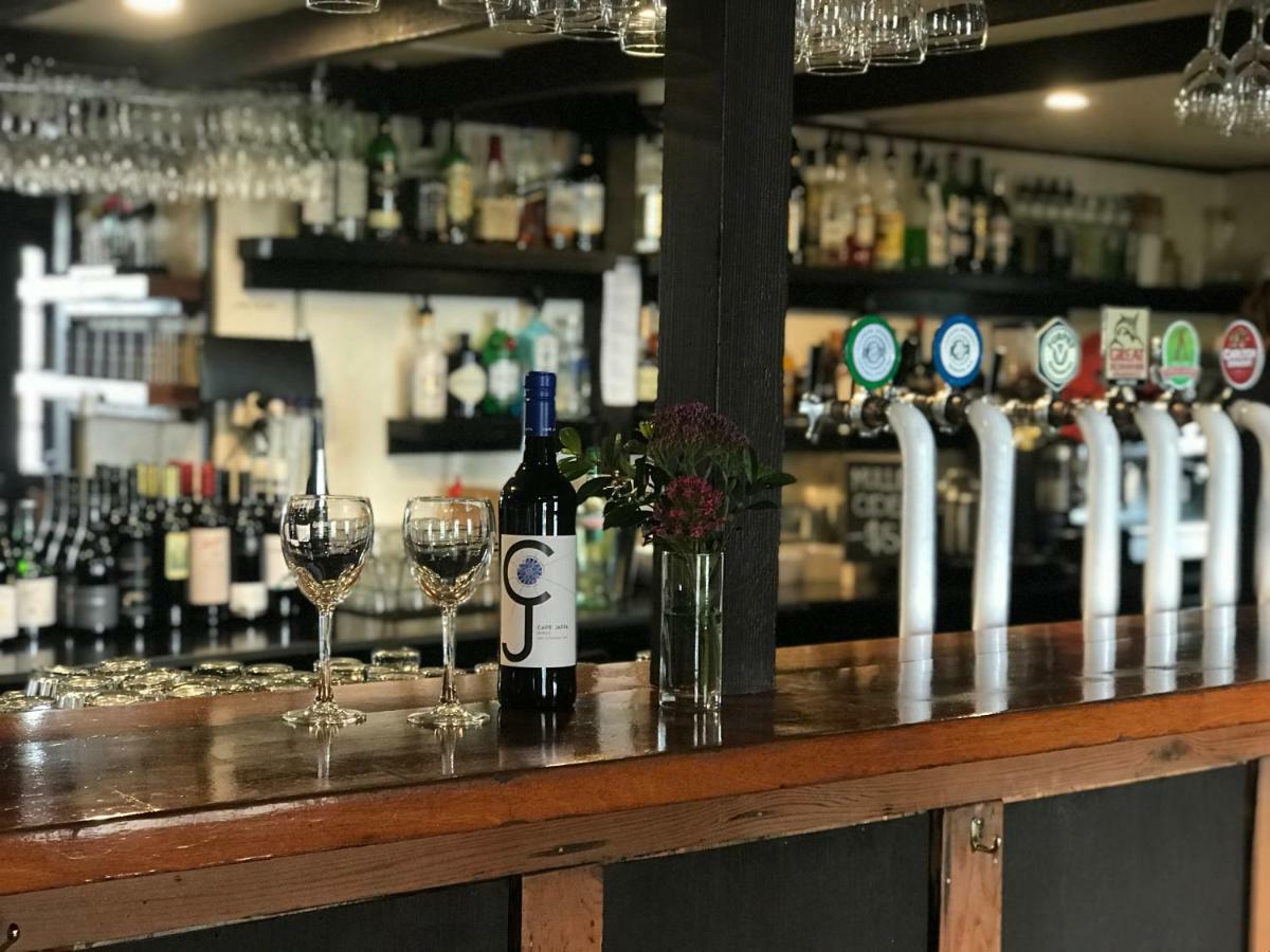 Caledonian Inn Роб Екстер'єр фото